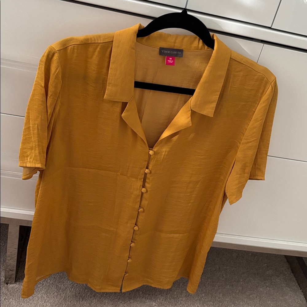 Like new Vince Camuto shirt
